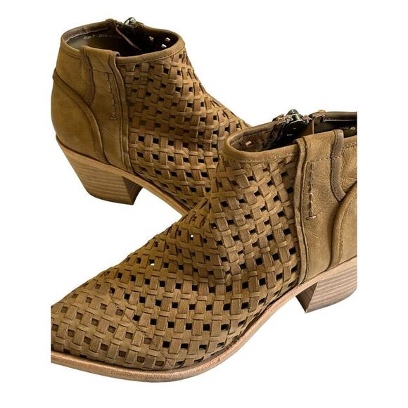 Dolce Vita tan woven leather Chelsea Boots, 7, bohemian, festival, relaxed - Picture 1 of 7